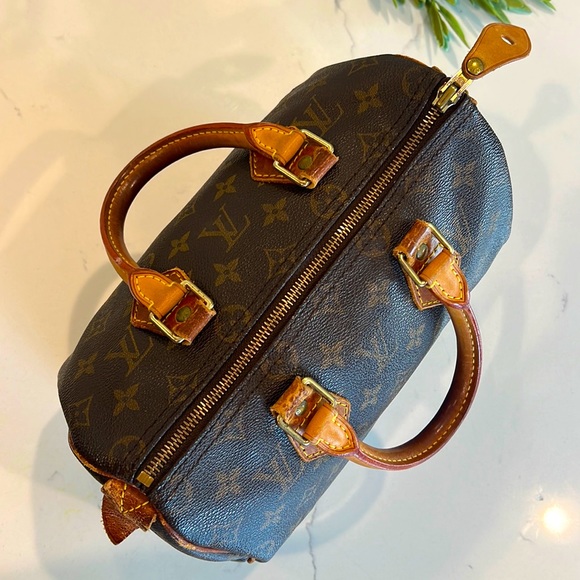 SOLD ON FB Authentic Louis Vuitton Speedy 25 - Picture 9 of 17